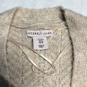 Sincerely Jules Women's Beige V-Neck Sweater